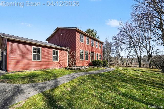 2991 Clark Road, Lapeer Township, MI 48446