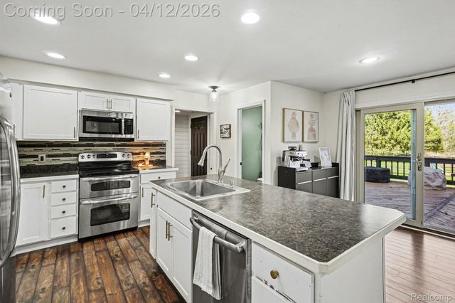 2991 Clark Road, Lapeer Township, MI 48446