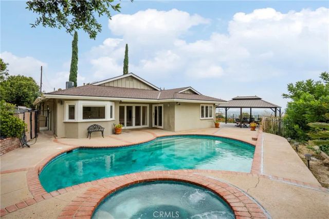 3737 Debstone Ave, Sherman Oaks, CA 91423