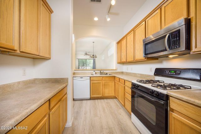 10459 S Drifter Ranch Place, Vail, AZ 85641