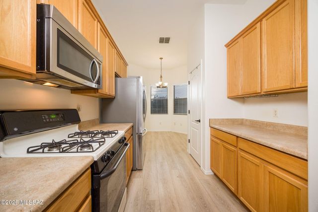 10459 S Drifter Ranch Place, Vail, AZ 85641