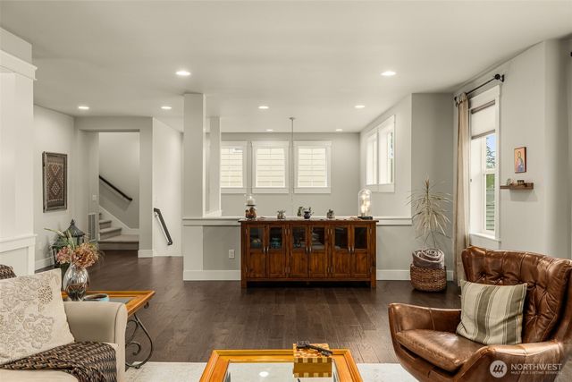 22997 SE 52nd Street, Issaquah, WA 98029