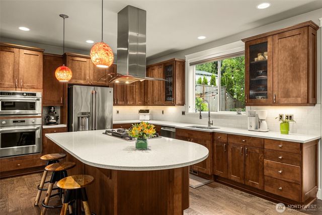 22997 SE 52nd Street, Issaquah, WA 98029