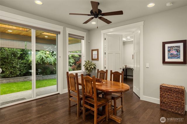 22997 SE 52nd Street, Issaquah, WA 98029