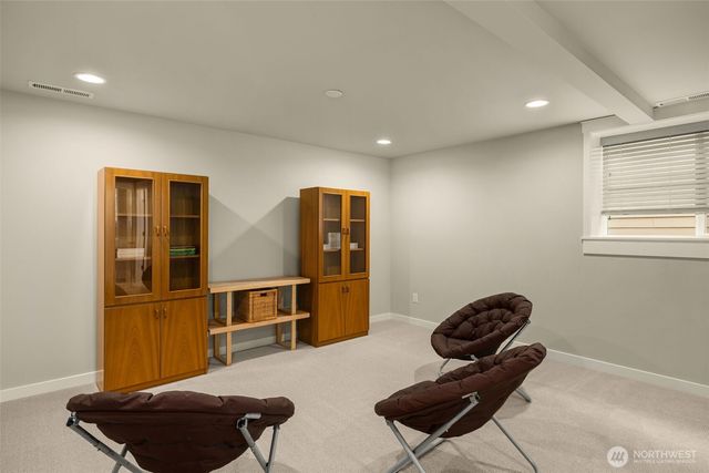 22997 SE 52nd Street, Issaquah, WA 98029