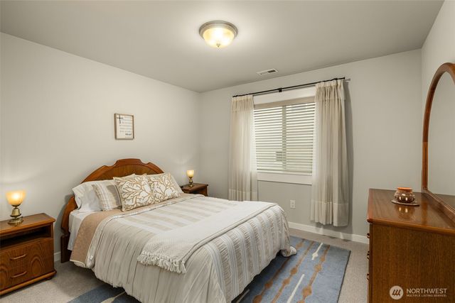 22997 SE 52nd Street, Issaquah, WA 98029