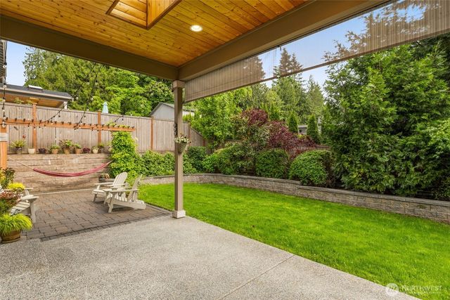 22997 SE 52nd Street, Issaquah, WA 98029