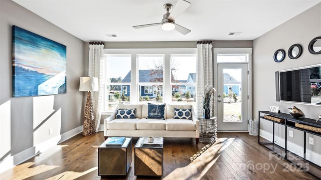 4444 Moxie Way, Charlotte, NC 28215