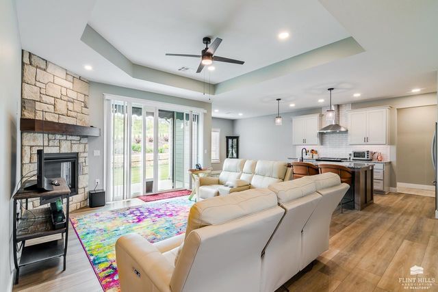 3705 Ames Circle, Manhattan, KS 66502