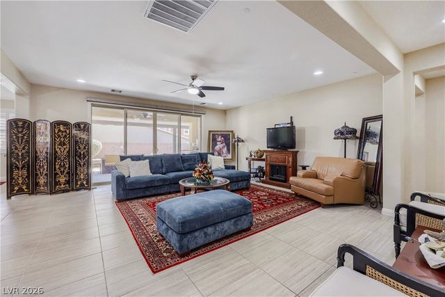 1017 CLAYSTONE RIDGE Avenue, North Las Vegas, NV 89084