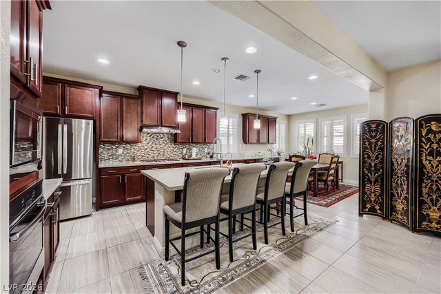 1017 CLAYSTONE RIDGE Avenue, North Las Vegas, NV 89084