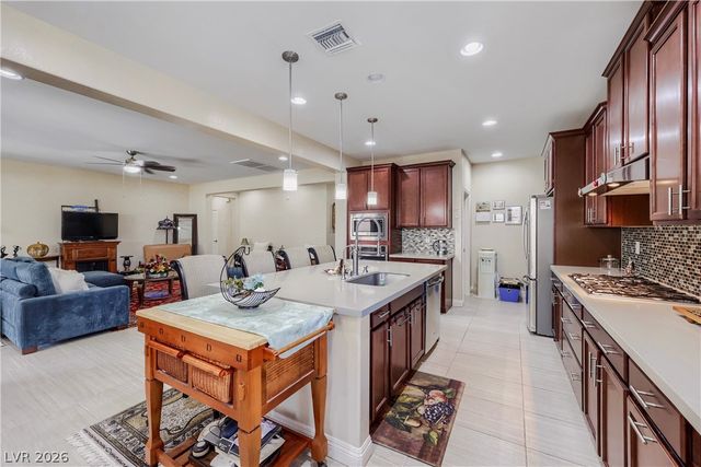 1017 CLAYSTONE RIDGE Avenue, North Las Vegas, NV 89084