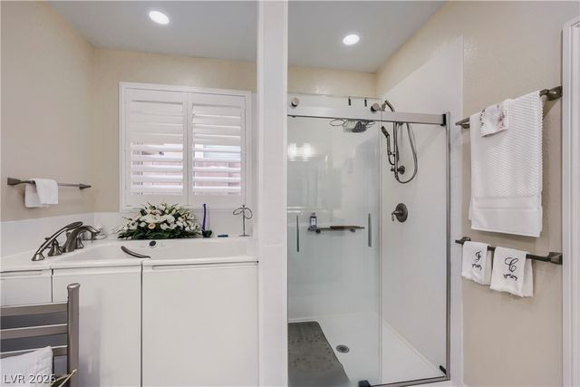 1017 CLAYSTONE RIDGE Avenue, North Las Vegas, NV 89084