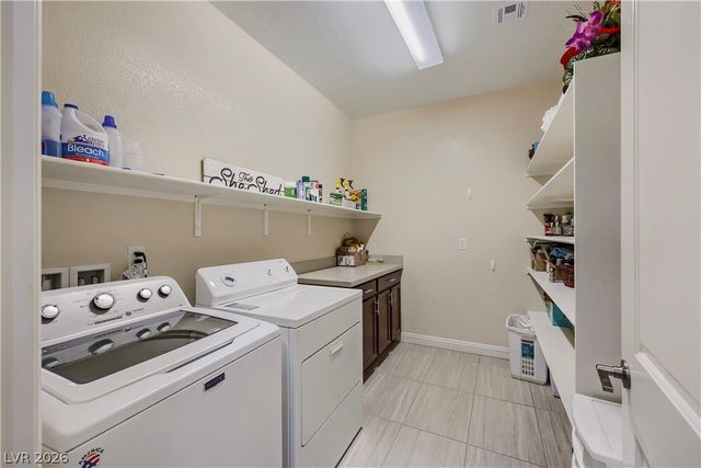1017 CLAYSTONE RIDGE Avenue, North Las Vegas, NV 89084