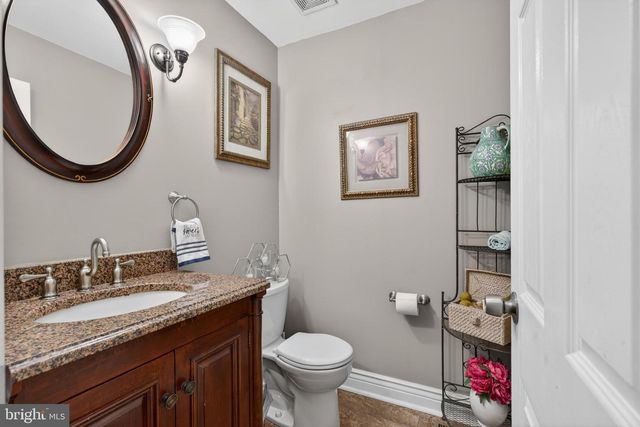 6 LA RUE LN, Medford, NJ 08055