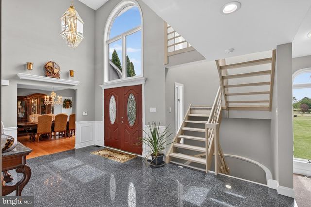 6 LA RUE LN, Medford, NJ 08055