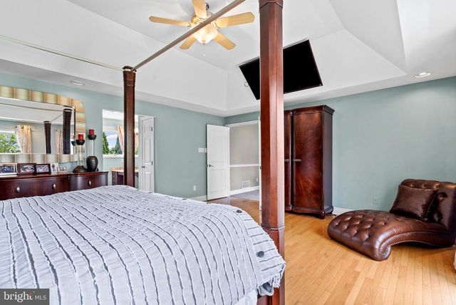 6 LA RUE LN, Medford, NJ 08055