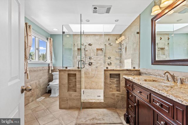 6 LA RUE LN, Medford, NJ 08055