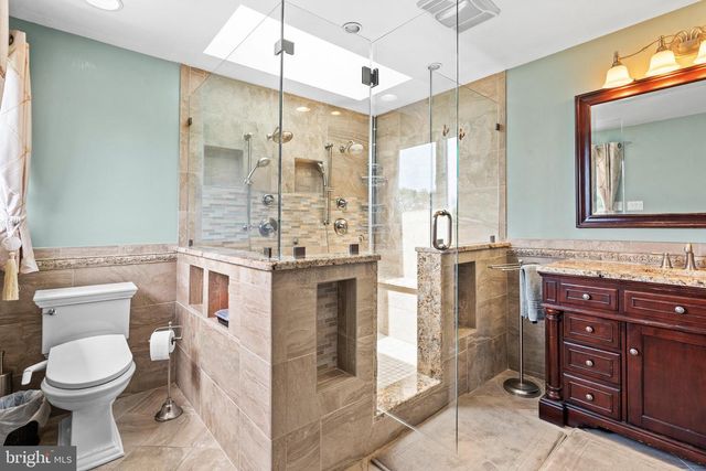 6 LA RUE LN, Medford, NJ 08055