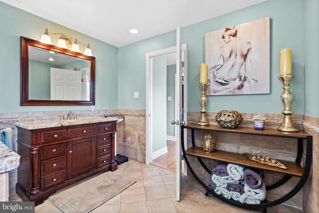 6 LA RUE LN, Medford, NJ 08055