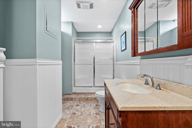 6 LA RUE LN, Medford, NJ 08055