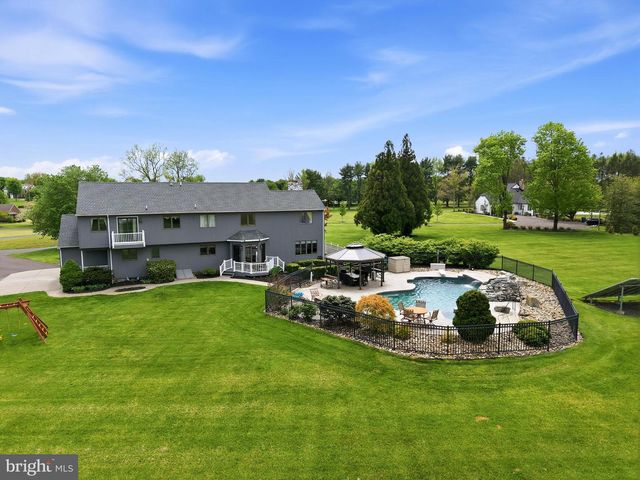 6 LA RUE LN, Medford, NJ 08055