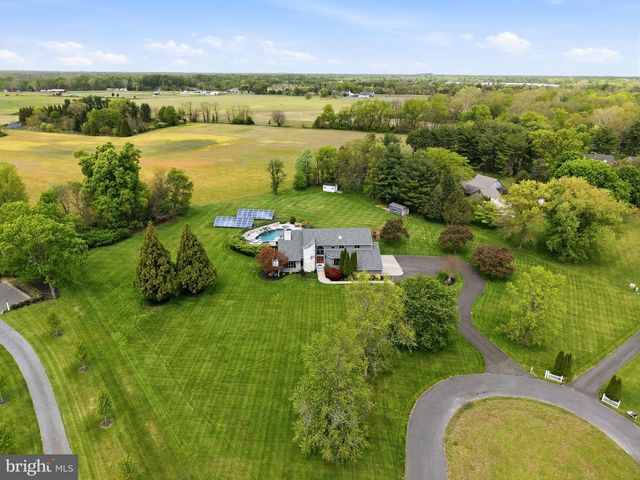6 LA RUE LN, Medford, NJ 08055