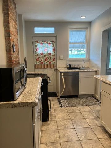 518 Belgreen Pl 516, Oakland, PA 15213