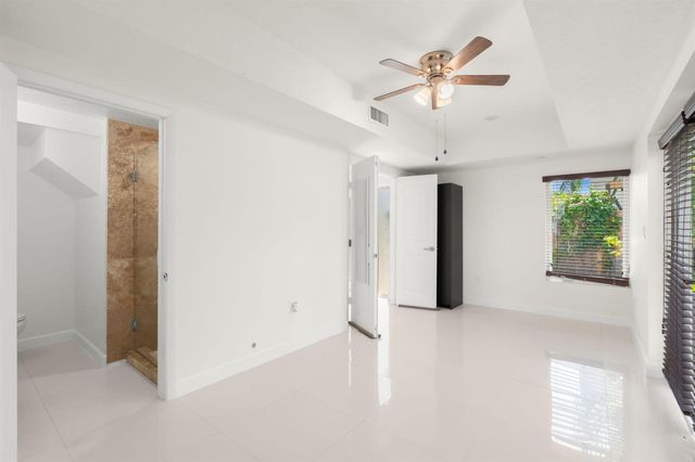 622 NE 10th Avenue, Fort Lauderdale, FL 33304