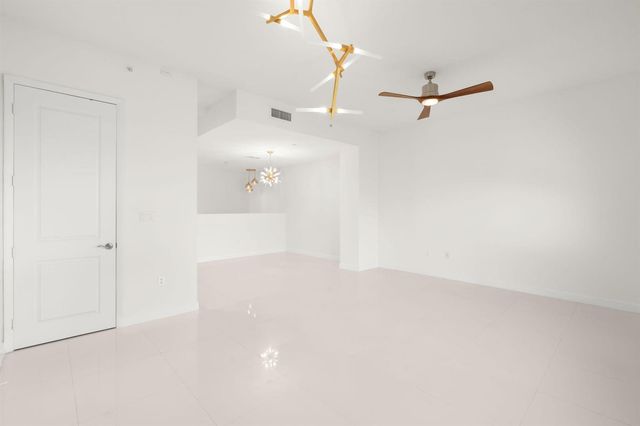 622 NE 10th Avenue, Fort Lauderdale, FL 33304