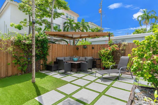 622 NE 10th Avenue, Fort Lauderdale, FL 33304