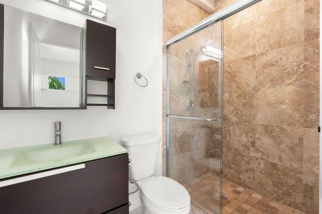 622 NE 10th Avenue, Fort Lauderdale, FL 33304