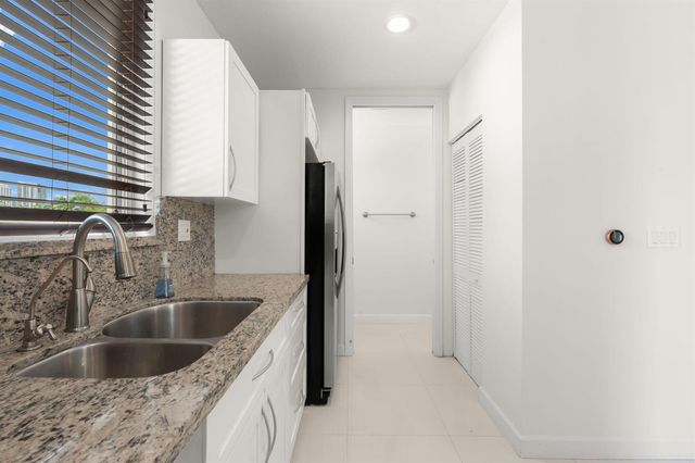 622 NE 10th Avenue, Fort Lauderdale, FL 33304
