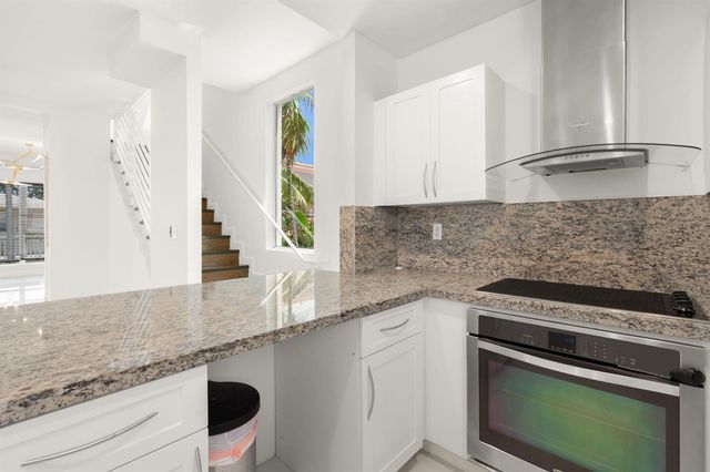 622 NE 10th Avenue, Fort Lauderdale, FL 33304