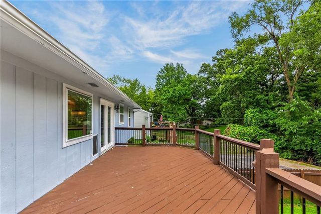 9921 W 67th Street, Merriam, KS 66203