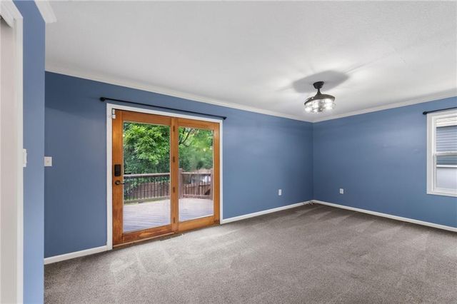 9921 W 67th Street, Merriam, KS 66203