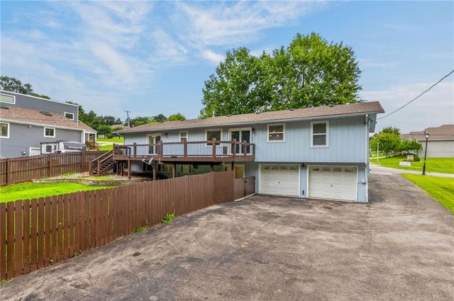 9921 W 67th Street, Merriam, KS 66203
