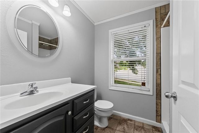 9921 W 67th Street, Merriam, KS 66203