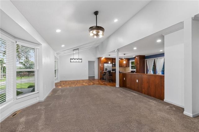 9921 W 67th Street, Merriam, KS 66203
