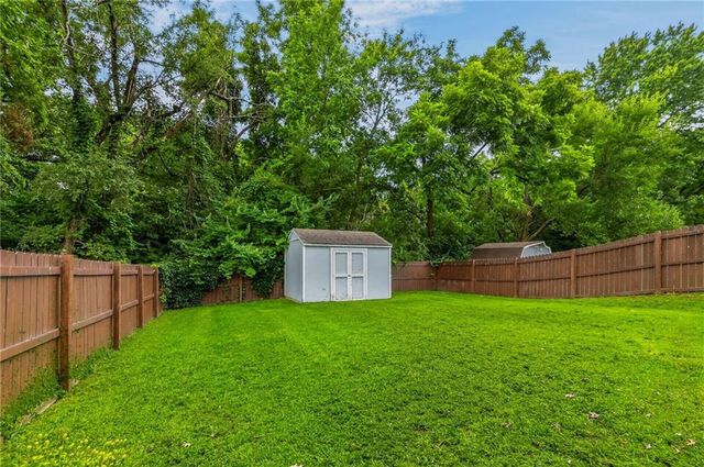 9921 W 67th Street, Merriam, KS 66203