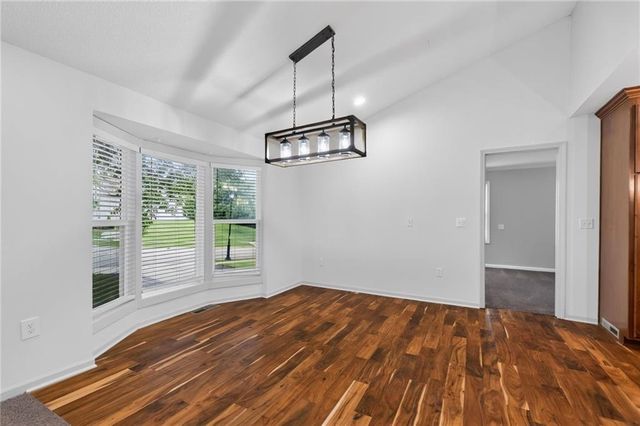 9921 W 67th Street, Merriam, KS 66203