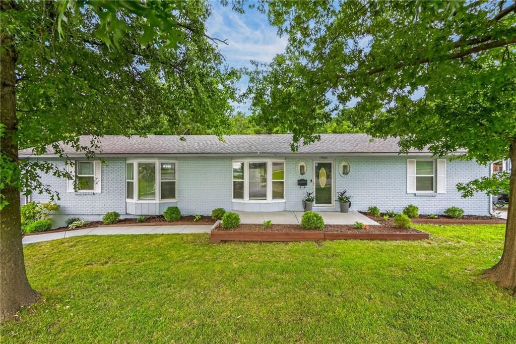 9921 W 67th Street, Merriam, KS 66203