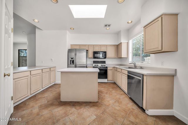 20276 N 64TH Avenue, Glendale, AZ 85308