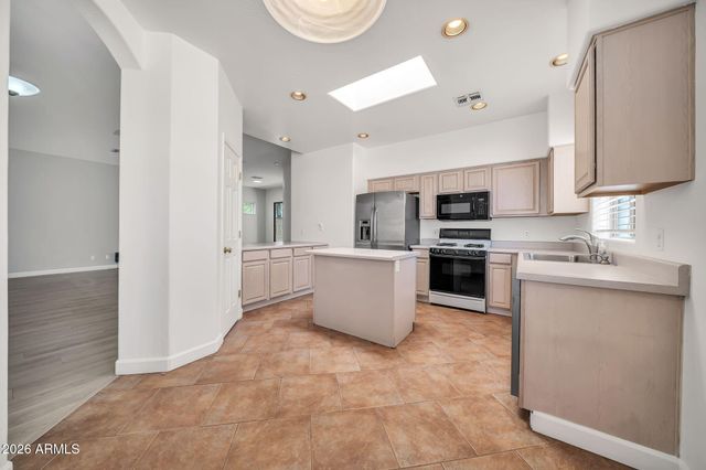 20276 N 64TH Avenue, Glendale, AZ 85308