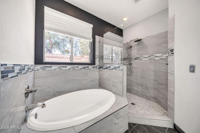 20276 N 64TH Avenue, Glendale, AZ 85308