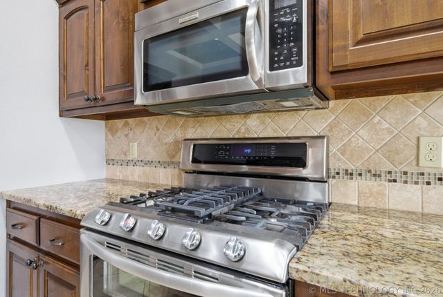 8922 N 143rd East Avenue, Owasso, OK 74055