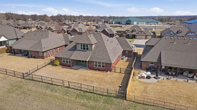 8922 N 143rd East Avenue, Owasso, OK 74055