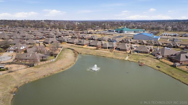 8922 N 143rd East Avenue, Owasso, OK 74055