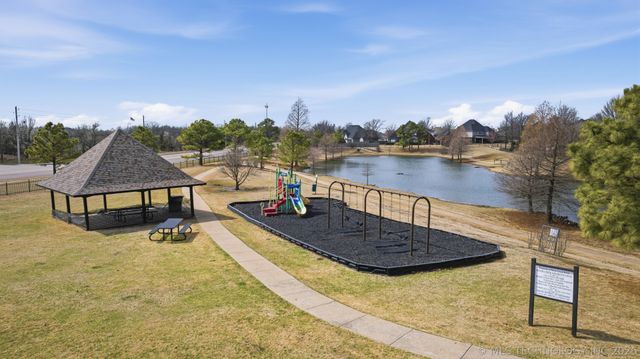 8922 N 143rd East Avenue, Owasso, OK 74055