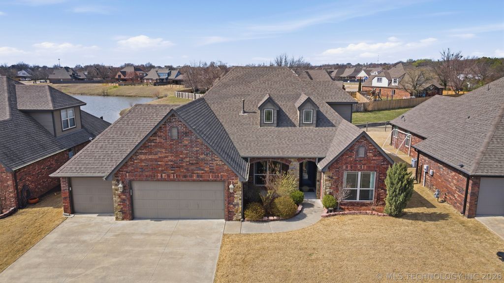 8922 N 143rd East Avenue, Owasso, OK 74055